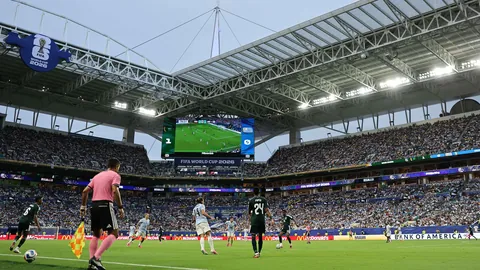 2026世界杯焦点：利桑德罗淘汰赛传射，后卫传奇再添一笔